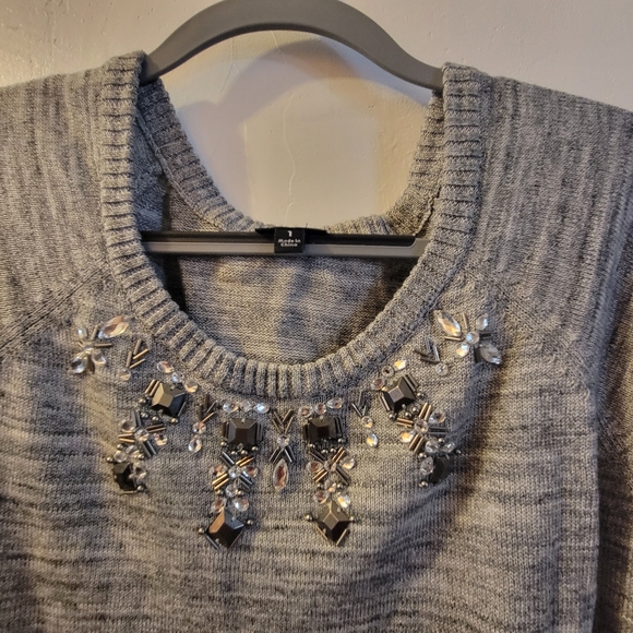Torrid womens size 1 jeweled collar grey & white sweater - Picture 3 of 8